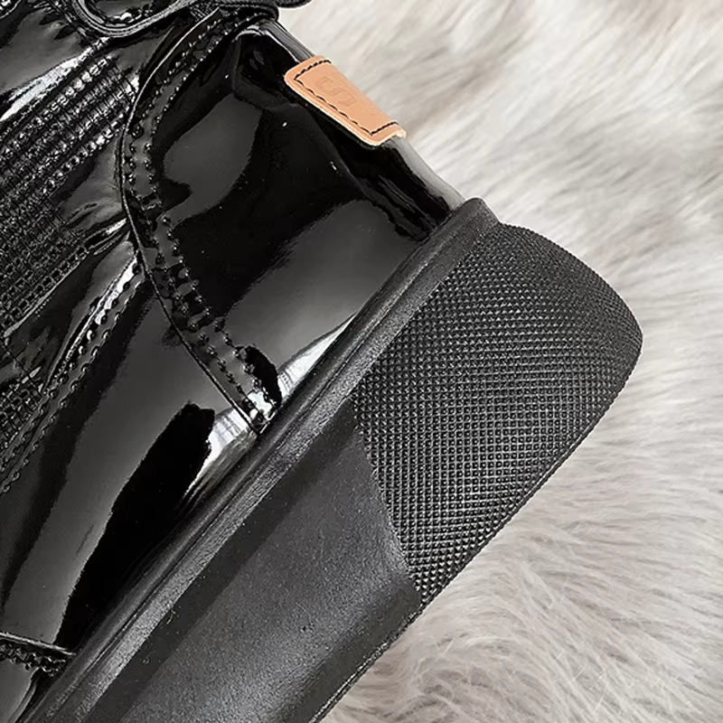 Lina - Warmer Damen Winterstiefel zum Schnüren