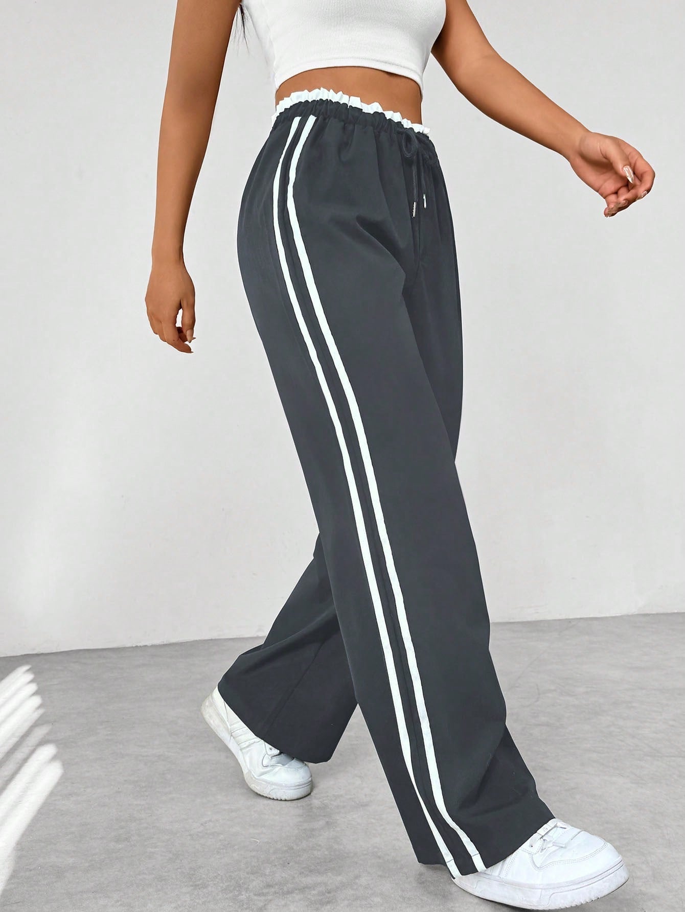 Lina – Weit geschnittene Jogpants Damen