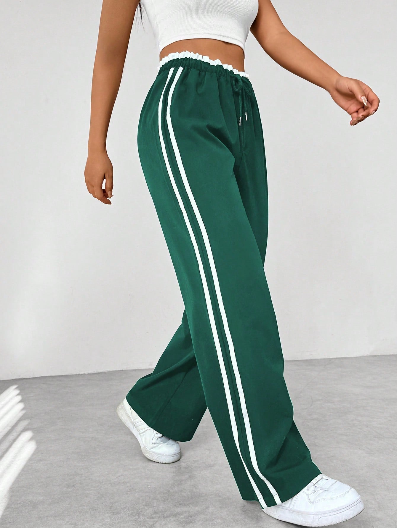 Lina – Weit geschnittene Jogpants Damen