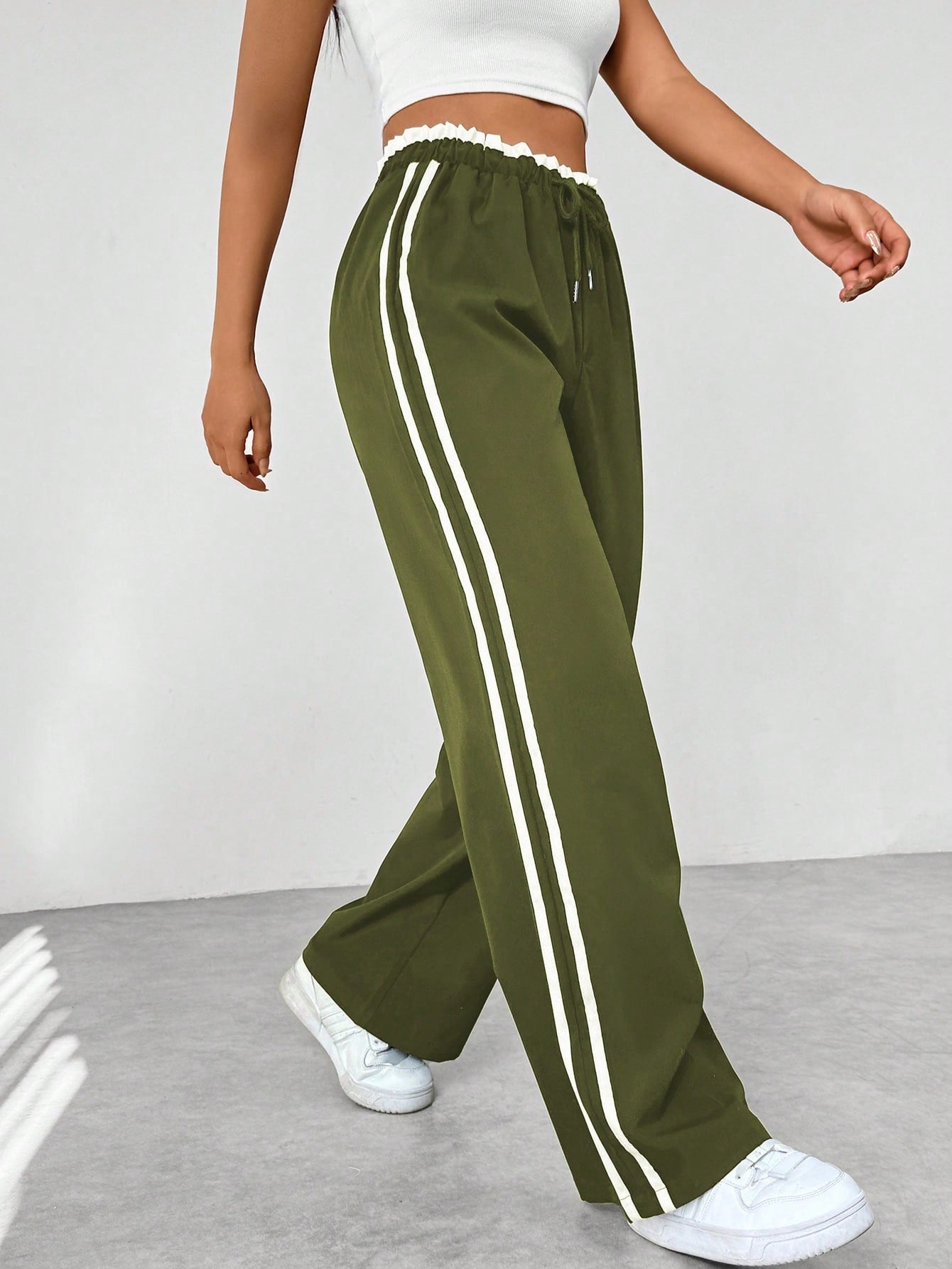 Lina – Weit geschnittene Jogpants Damen