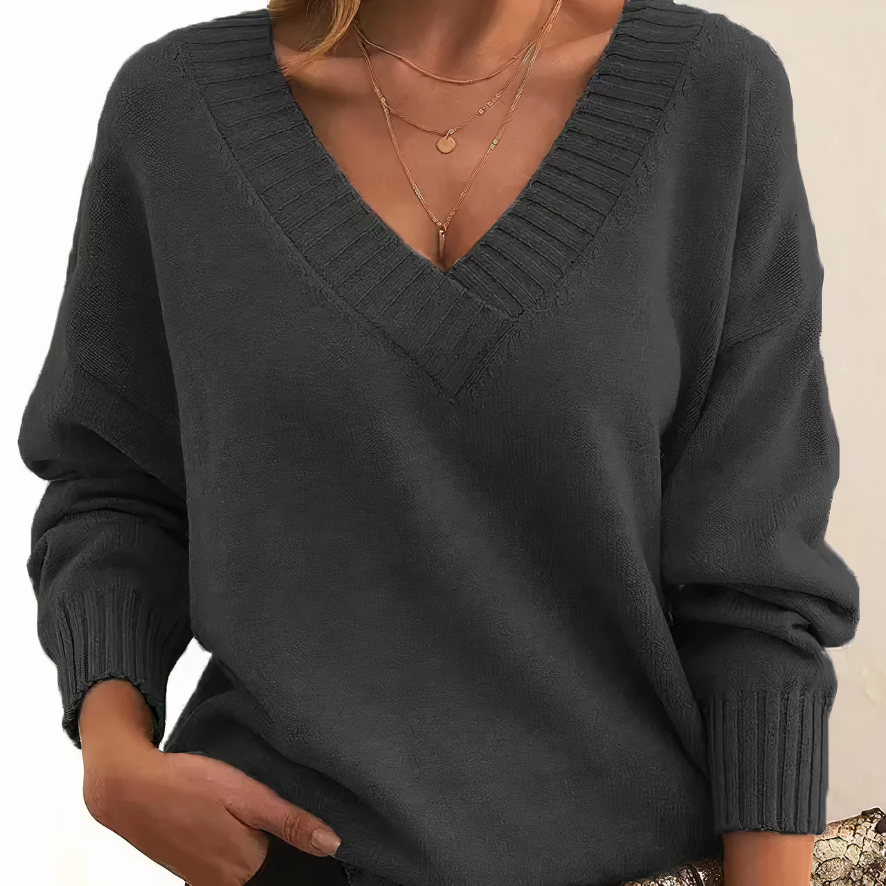 Lena – Damen Strickpullover mit V-Ausschnitt