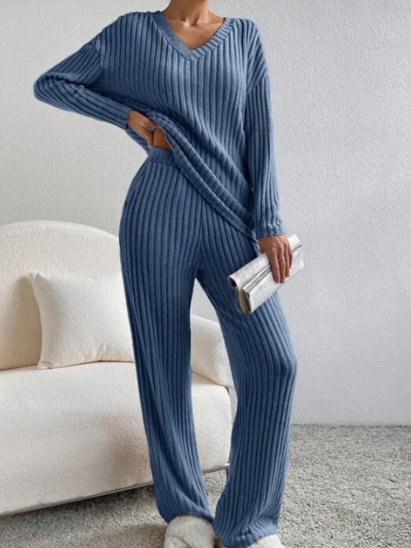 Noelia – Damen Strick-Set mit V-Ausschnitt Pullover und passender Hose