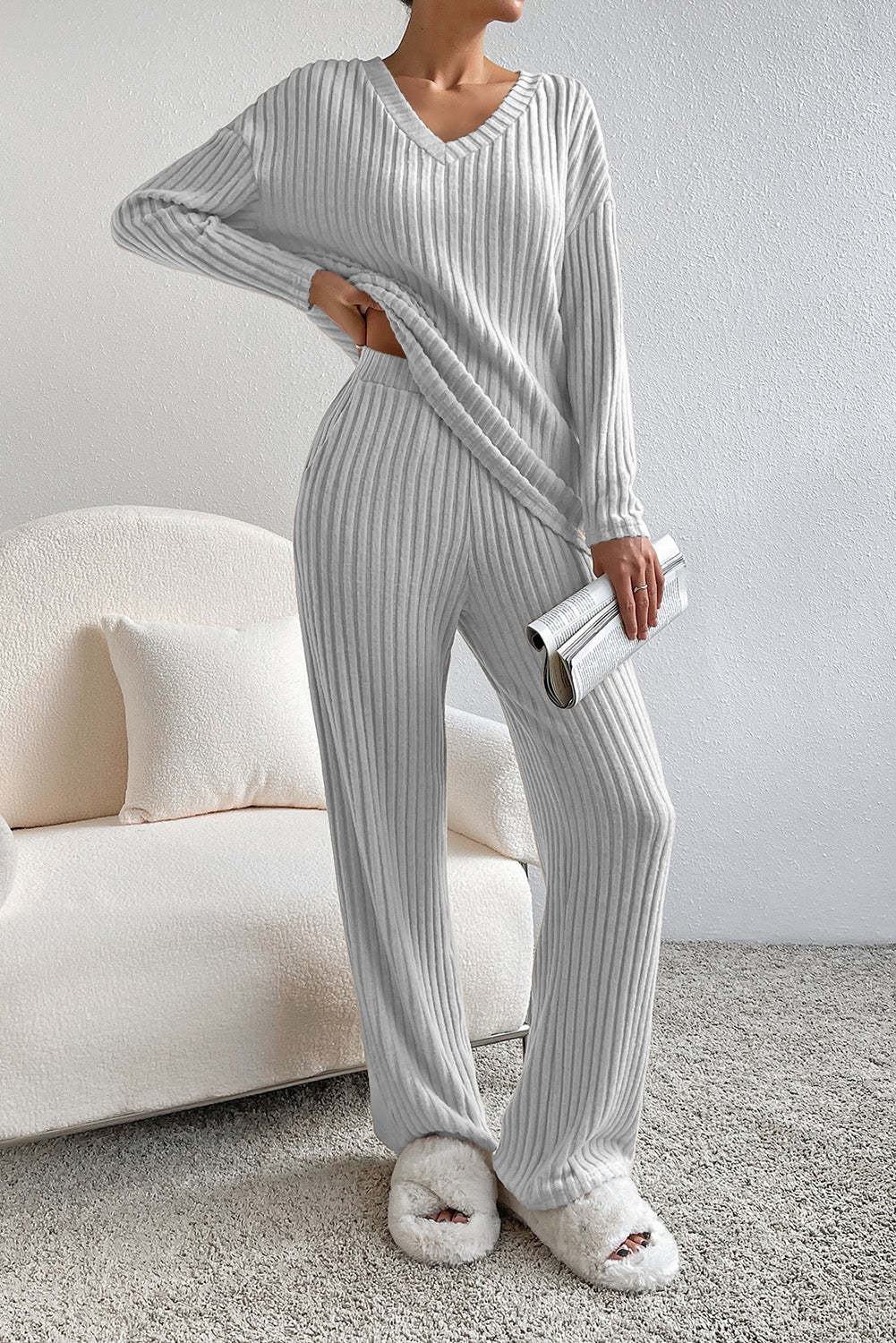 Noelia – Damen Strick-Set mit V-Ausschnitt Pullover und passender Hose
