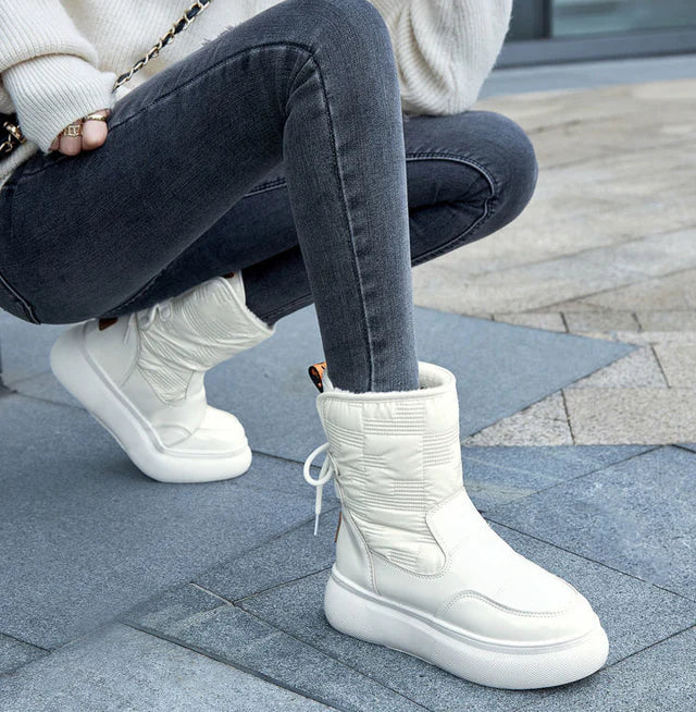 Lina - Warmer Damen Winterstiefel zum Schnüren