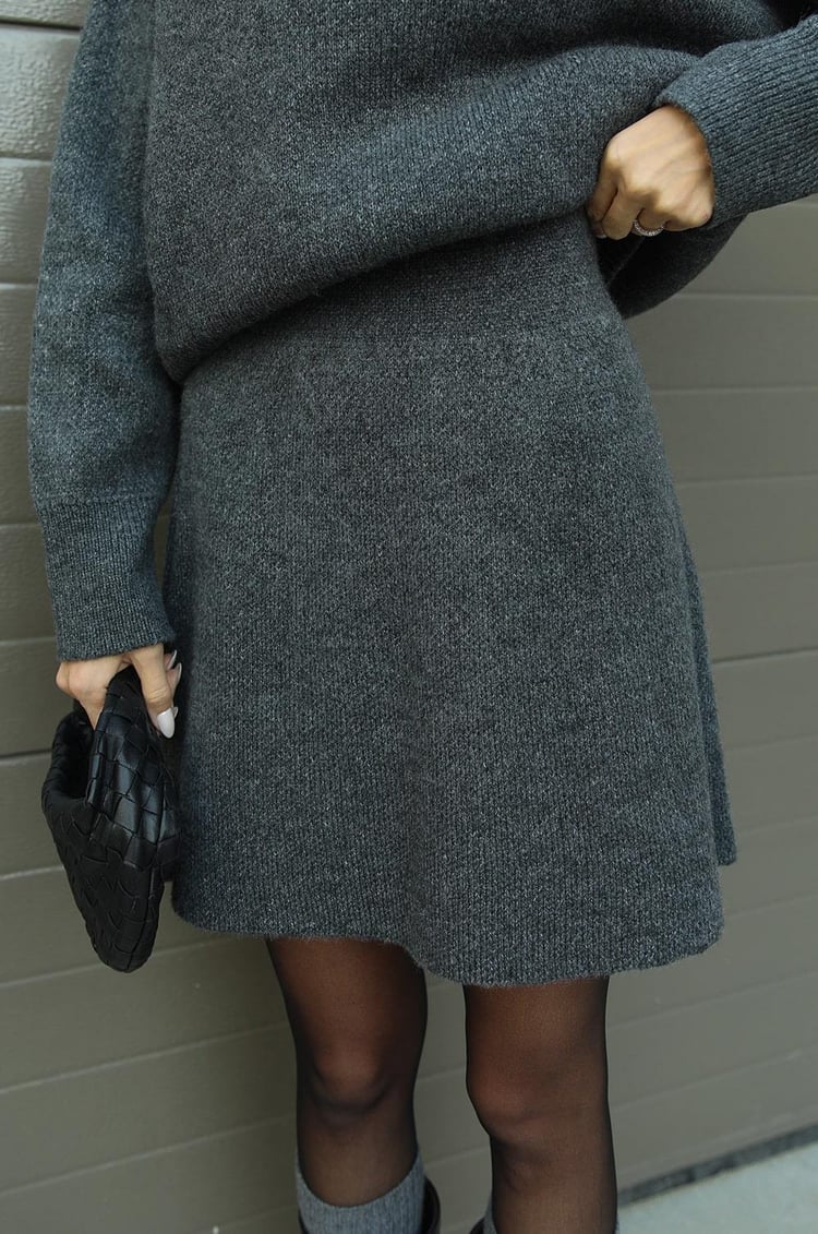 Isla – Elegantes Strickkleid mit Oversize Pullover Damen