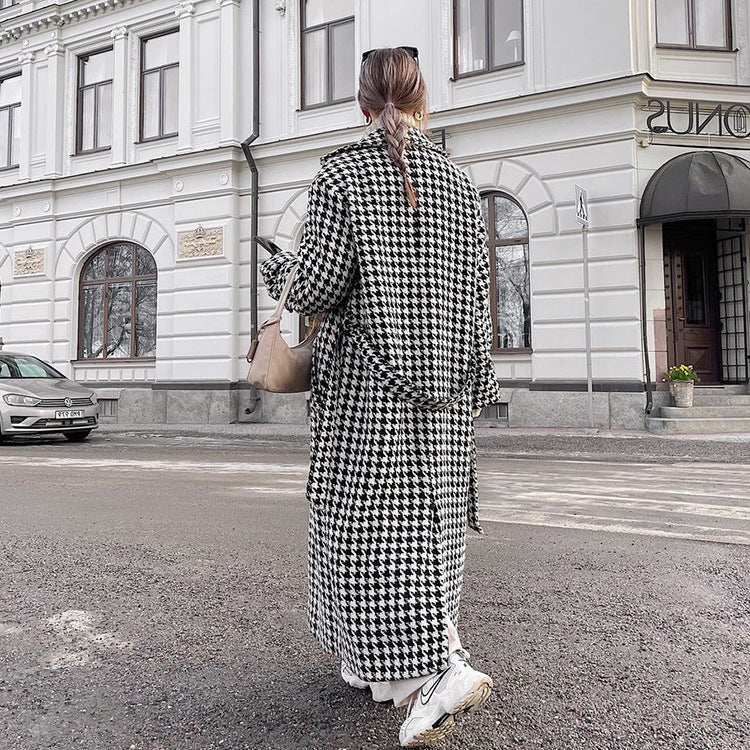 Sofia – Damen Mantel mit Hahnentritt-Muster Oversize