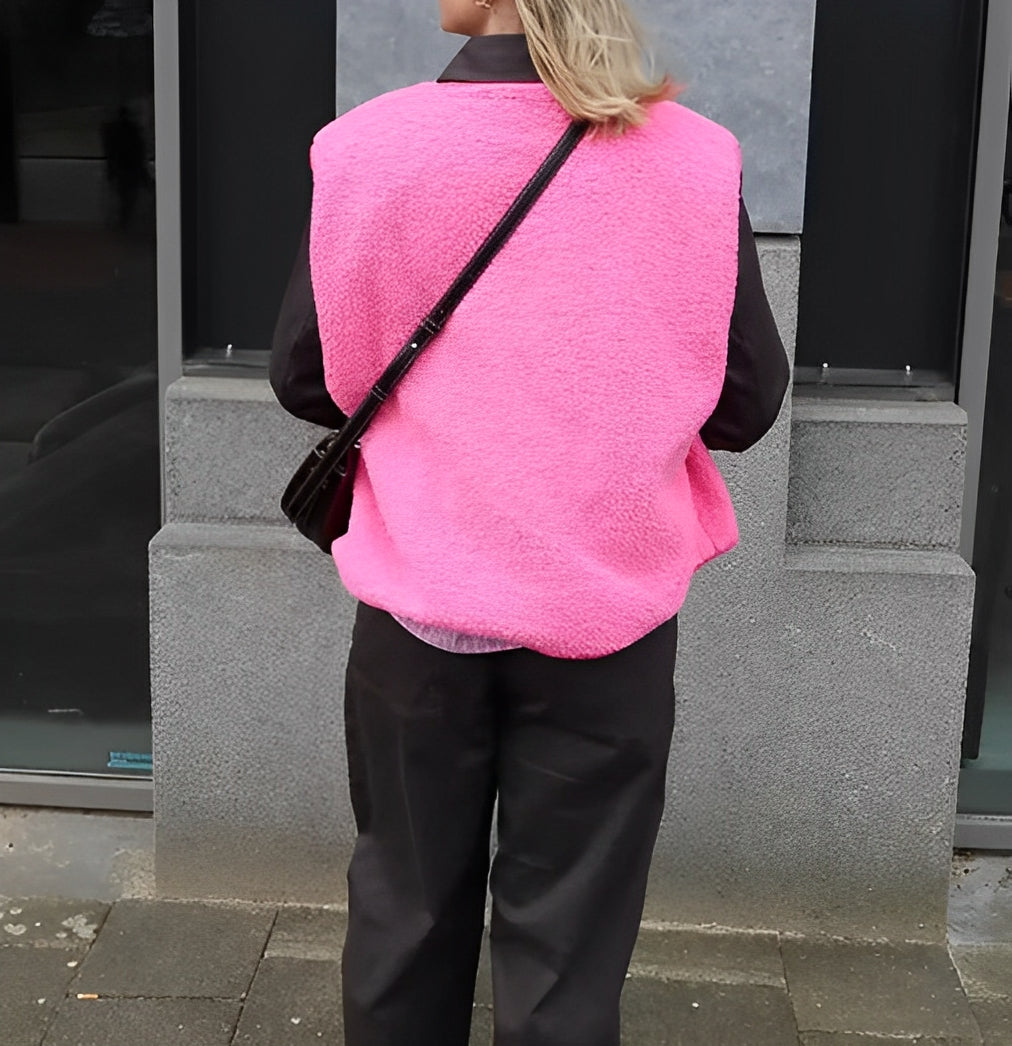 Lina – Damen Fleeceweste mit Druckknöpfen und urbanem Stil