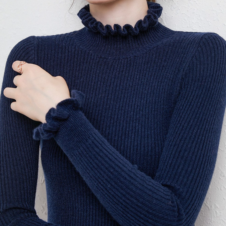 Sophia – Damen Strickpullover mit Rüschen Rollkragen