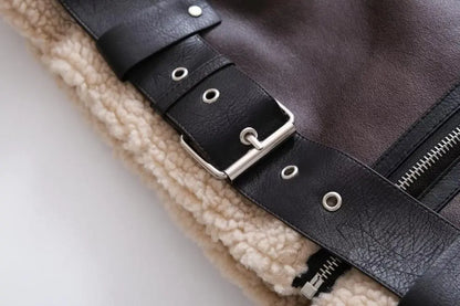 Lucía - Damenjacke in Lederoptik mit Schaffellfutter im Winter