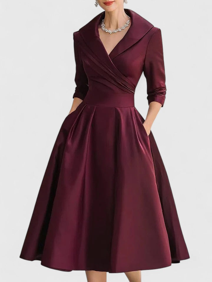 Ewelina – Elegantes Damen A-Linienkleid mit Wickelkragen