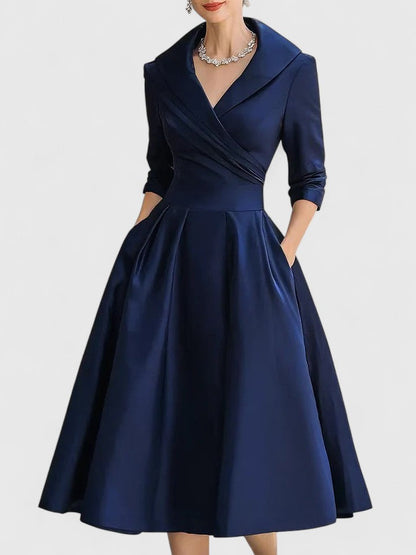Ewelina – Elegantes Damen A-Linienkleid mit Wickelkragen