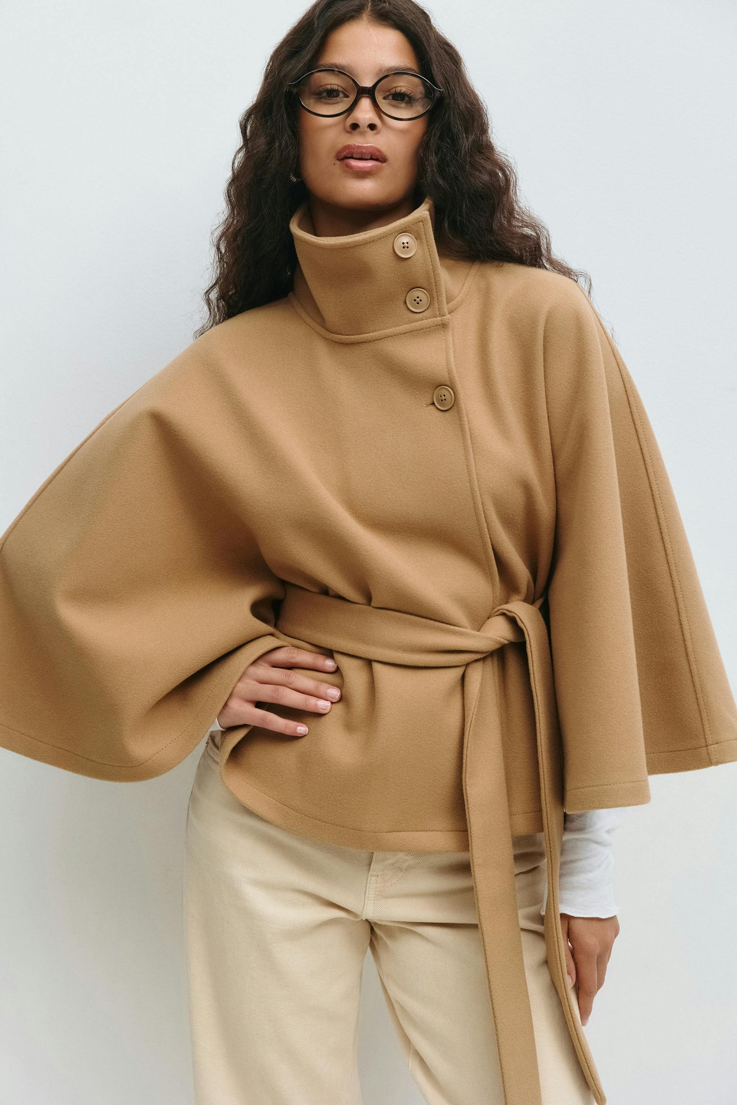 Clara – Moderner Cape Mantel Damen