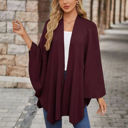 Klaudia – Elegantes Wickel-Poncho-Top