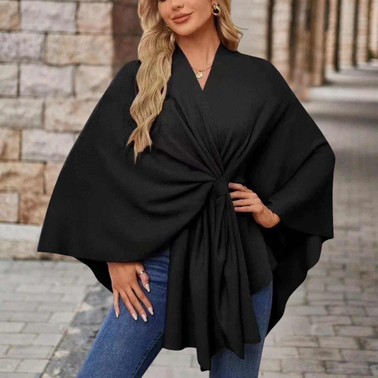 Klaudia – Elegantes Wickel-Poncho-Top