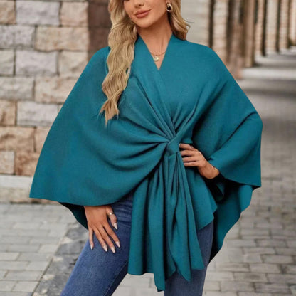 Klaudia – Elegantes Wickel-Poncho-Top