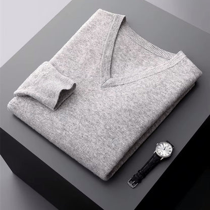 Adrian – Klassischer Feinstrick-V-Pullover für Herren