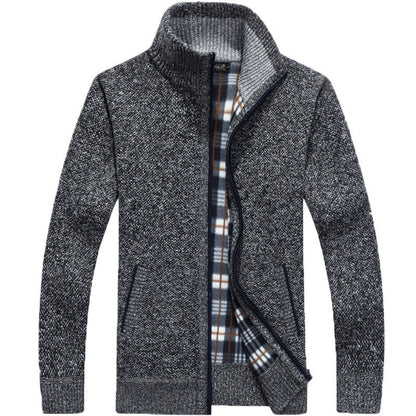 Lukas – Warme Strickjacke Herren Wintermode