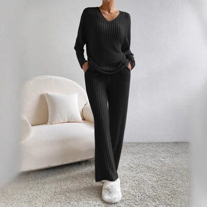 Noelia – Damen Strick-Set mit V-Ausschnitt Pullover und passender Hose