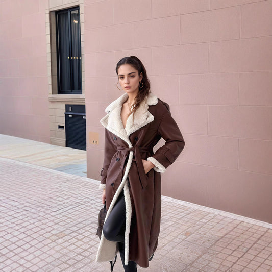Maya - Damen Trenchcoat mit Fellfutter und stilvollem Design