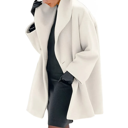 Claudia - Kurze Damenjacke mit Revers