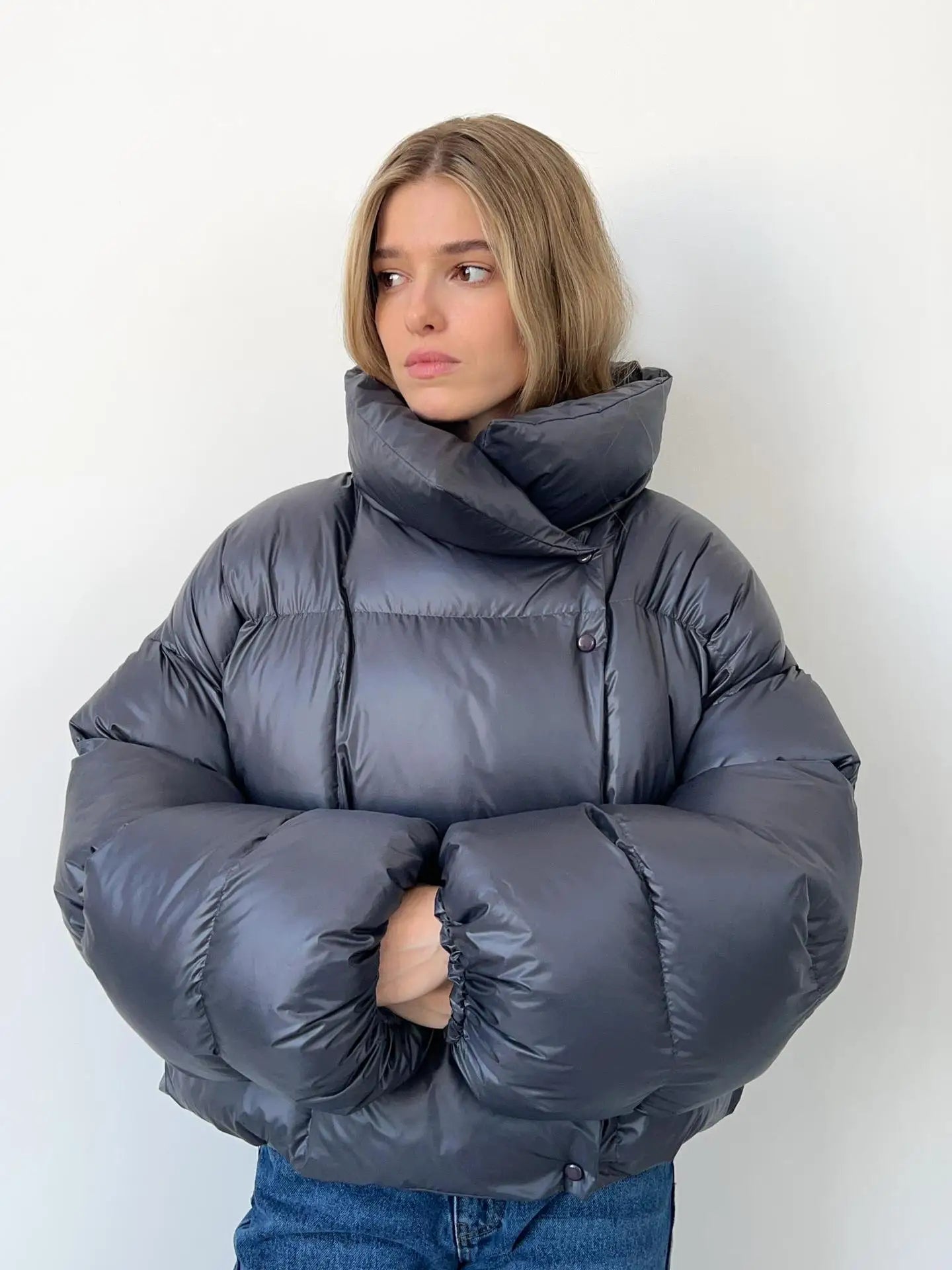 Livia - Kurze Steppjacke mit Kapuze für Damen