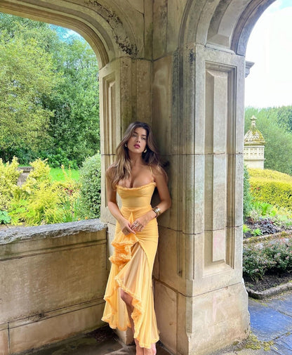 Camila - Langes Damenkleid mit Volants und Drapierung