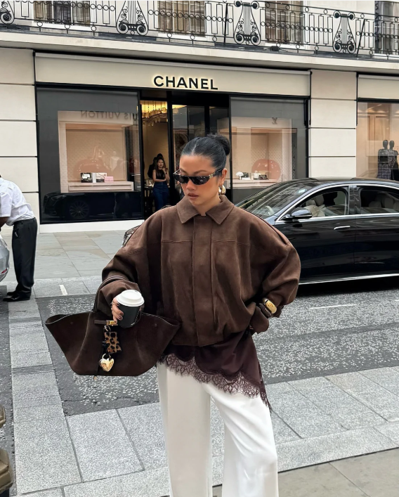 Inés – Oversized Velours Damenjacke