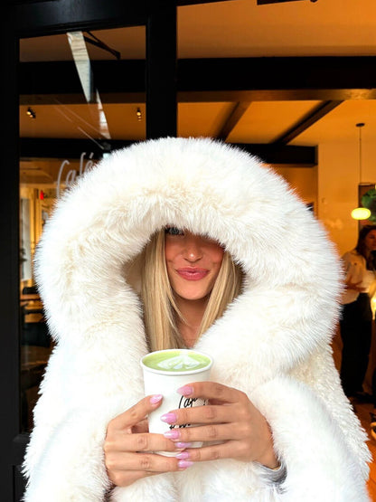 Isabella – Kuschelige Oversize-Felljacke Damen