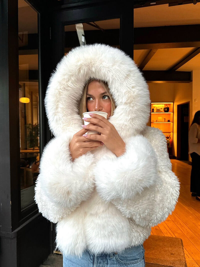 Isabella – Kuschelige Oversize-Felljacke Damen