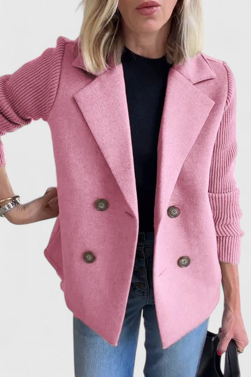 Marisela – Eleganter Damen Blazer mit Strickärmeln & Doppelreihe