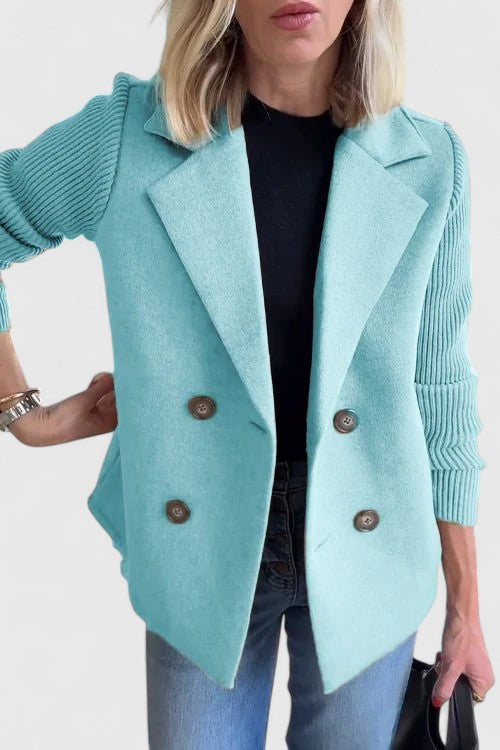 Marisela – Eleganter Damen Blazer mit Strickärmeln & Doppelreihe