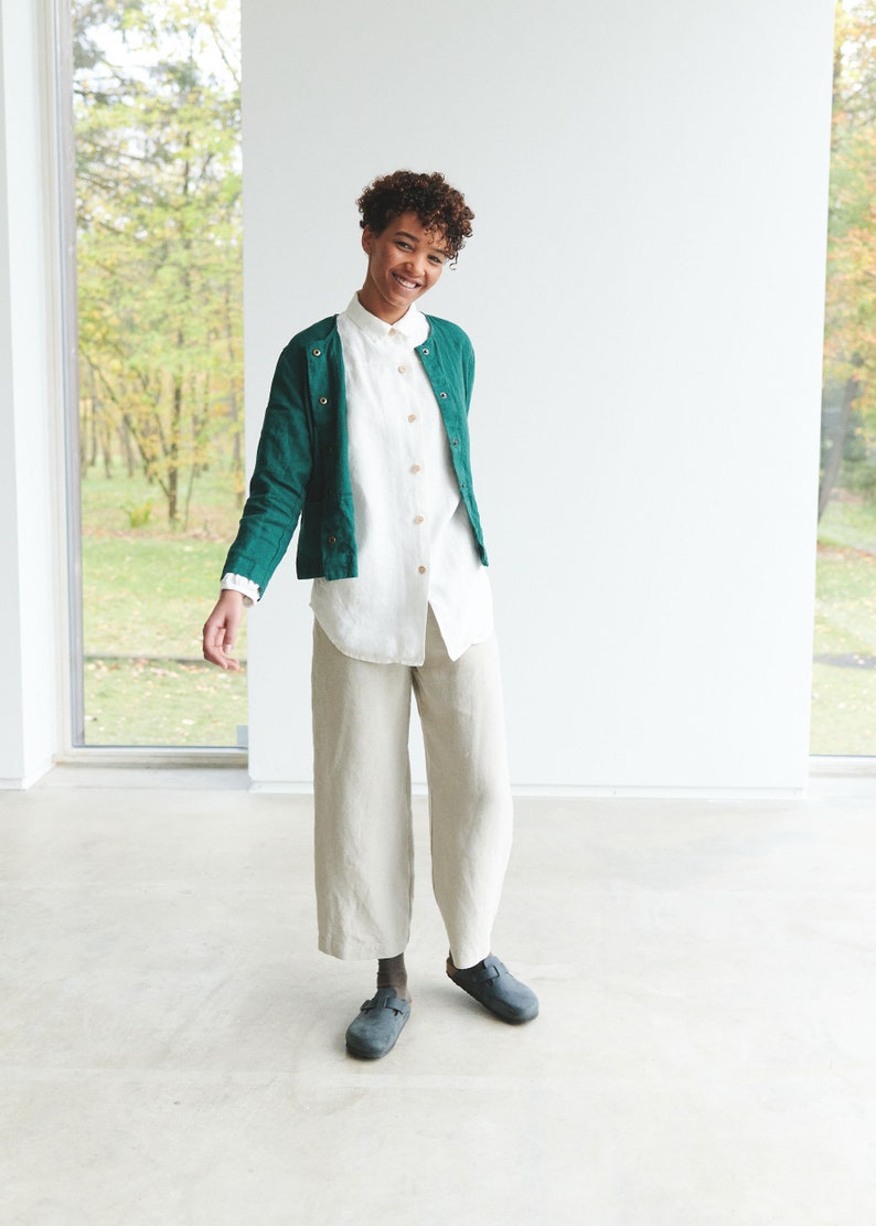 Kragenlose Leinenjacke in Smaragdgrün