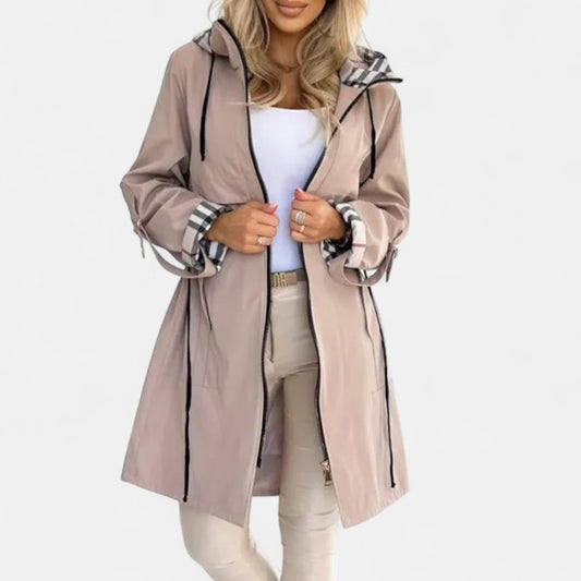 Jimena – Leichte Damen Übergangsjacke mit Kapuze & Karodetail