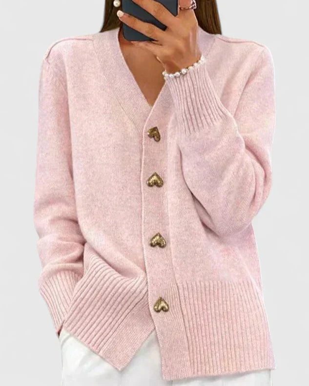 Lena – Damen-Strickcardigan mit Eleganter Herzknopfleiste
